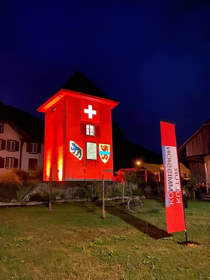 beleuchteter Trafoturm